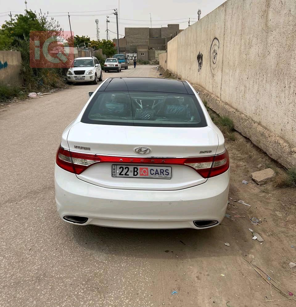 هيونداي أزيرا